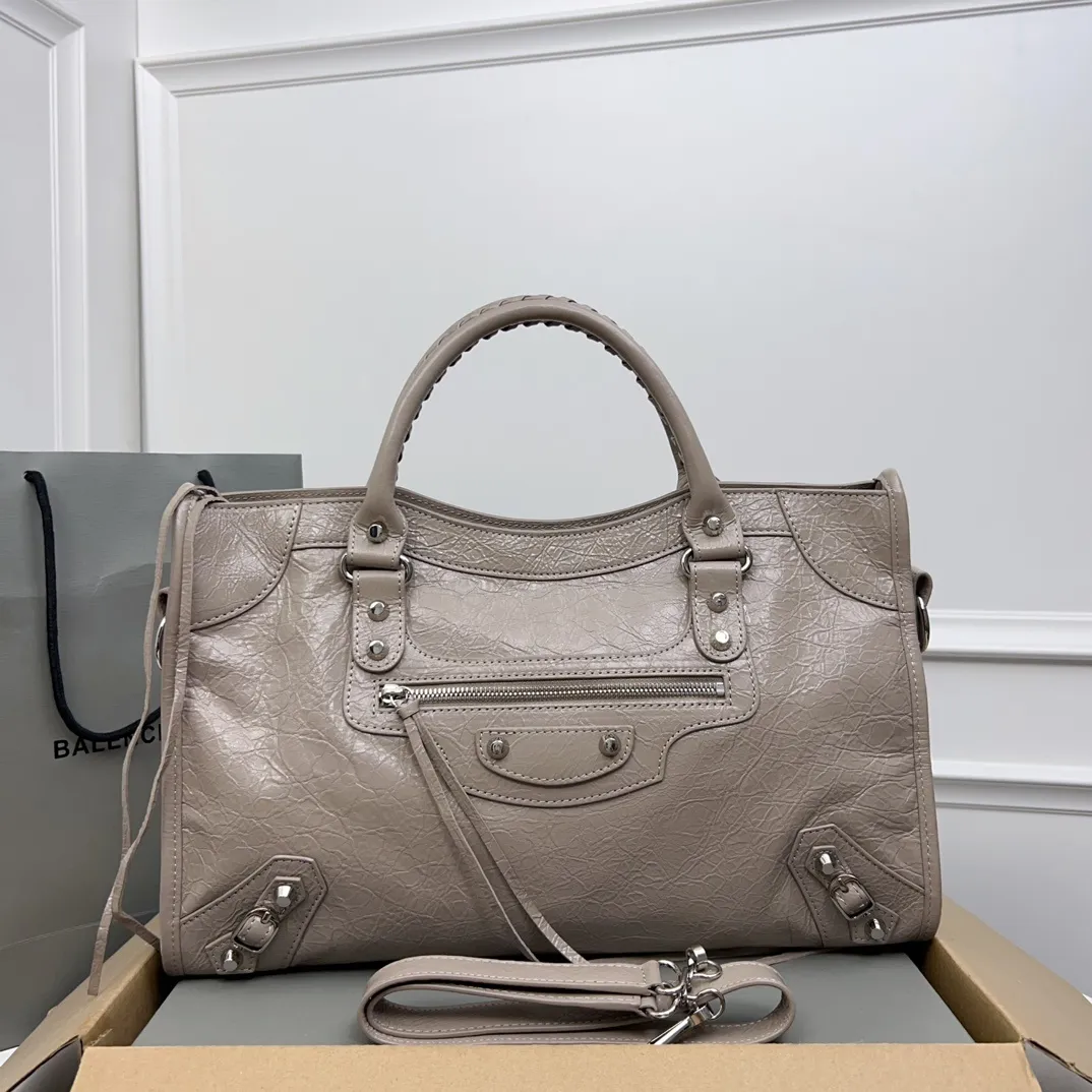 All categories Balenciaga Women's Bags (Balenciaga) Balenciaga 3825