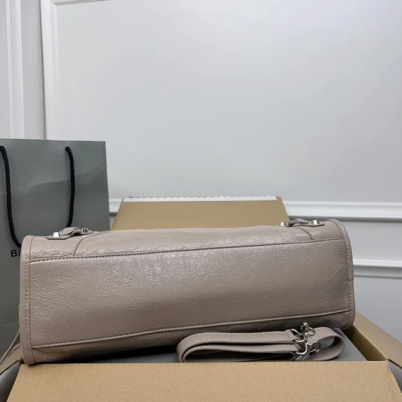 All categories Balenciaga Women's Bags (Balenciaga) Balenciaga 3825