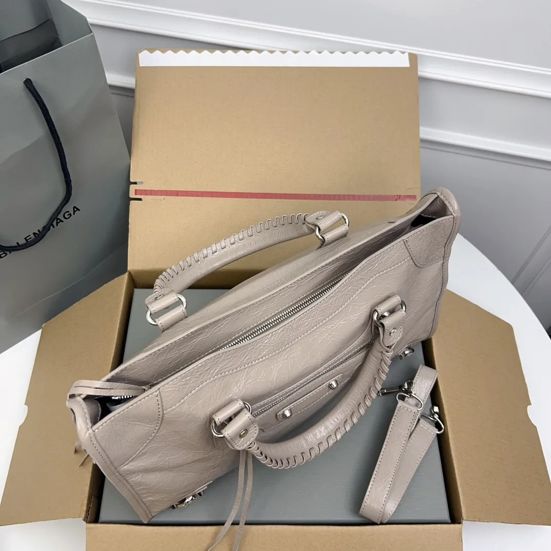 All categories Balenciaga Women's Bags (Balenciaga) Balenciaga 3825
