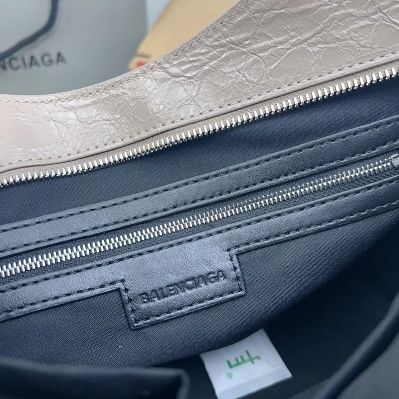 All categories Balenciaga Women's Bags (Balenciaga) Balenciaga 3825