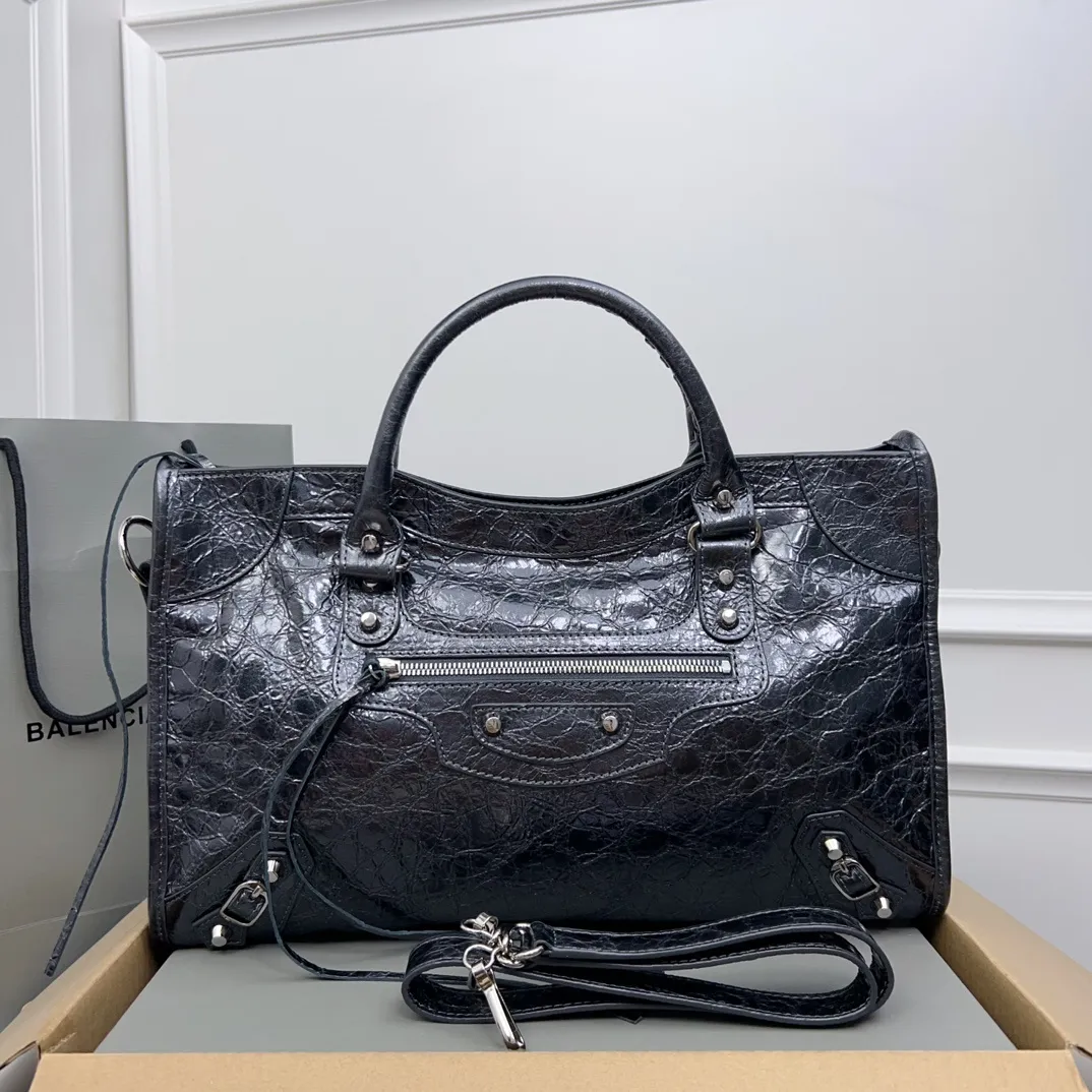 All categories Balenciaga Women's Bags (Balenciaga) Balenciaga 3825