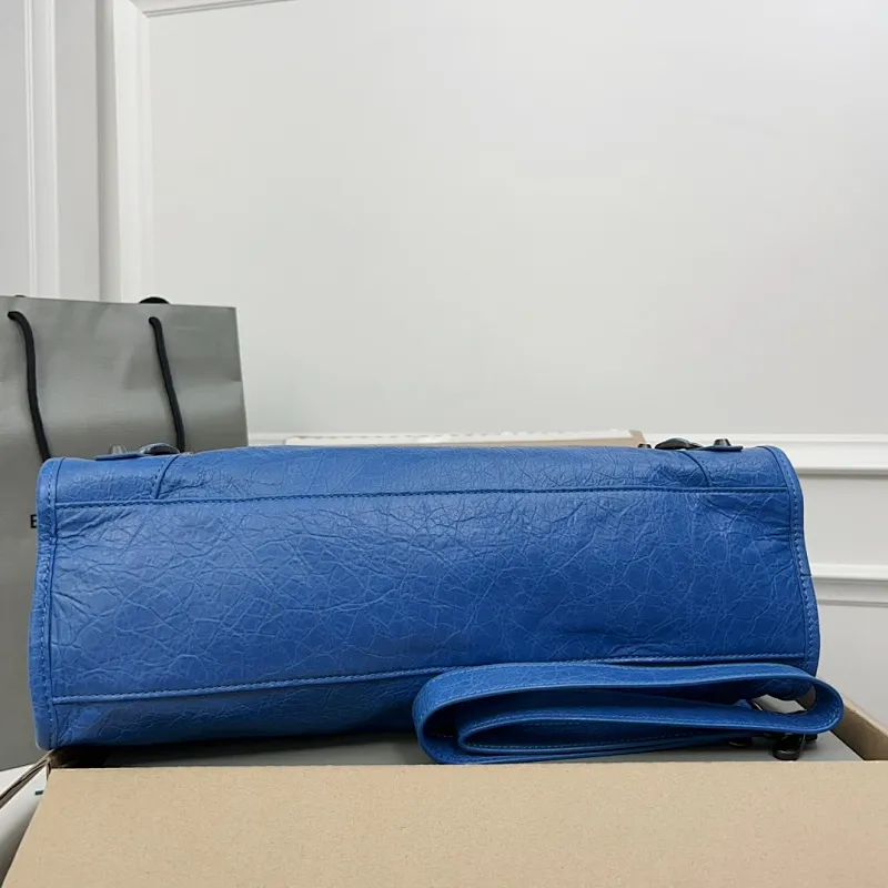 All categories Balenciaga Women's Bags (Balenciaga) Balenciaga 3825