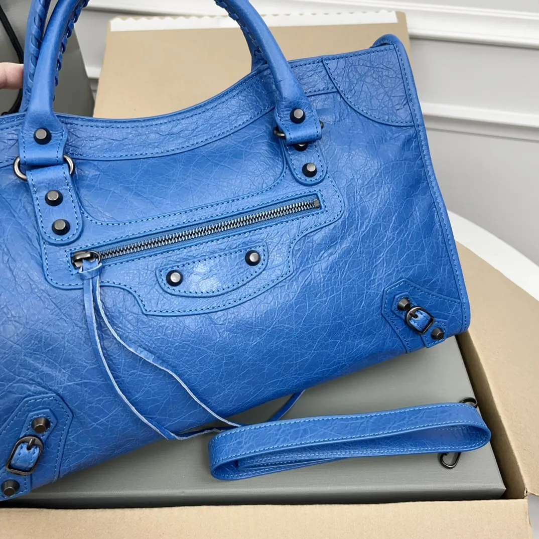 All categories Balenciaga Women's Bags (Balenciaga) Balenciaga 3825