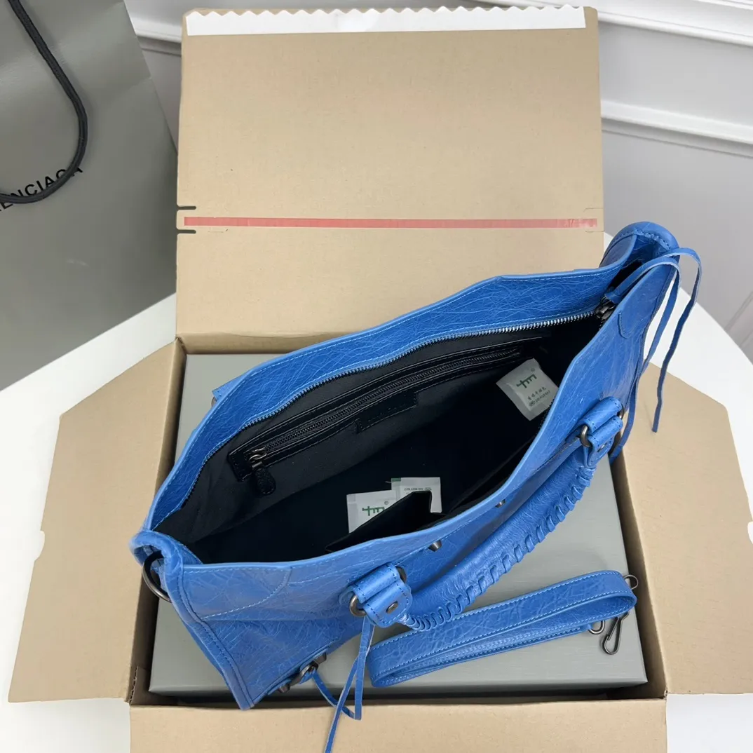 All categories Balenciaga Women's Bags (Balenciaga) Balenciaga 3825