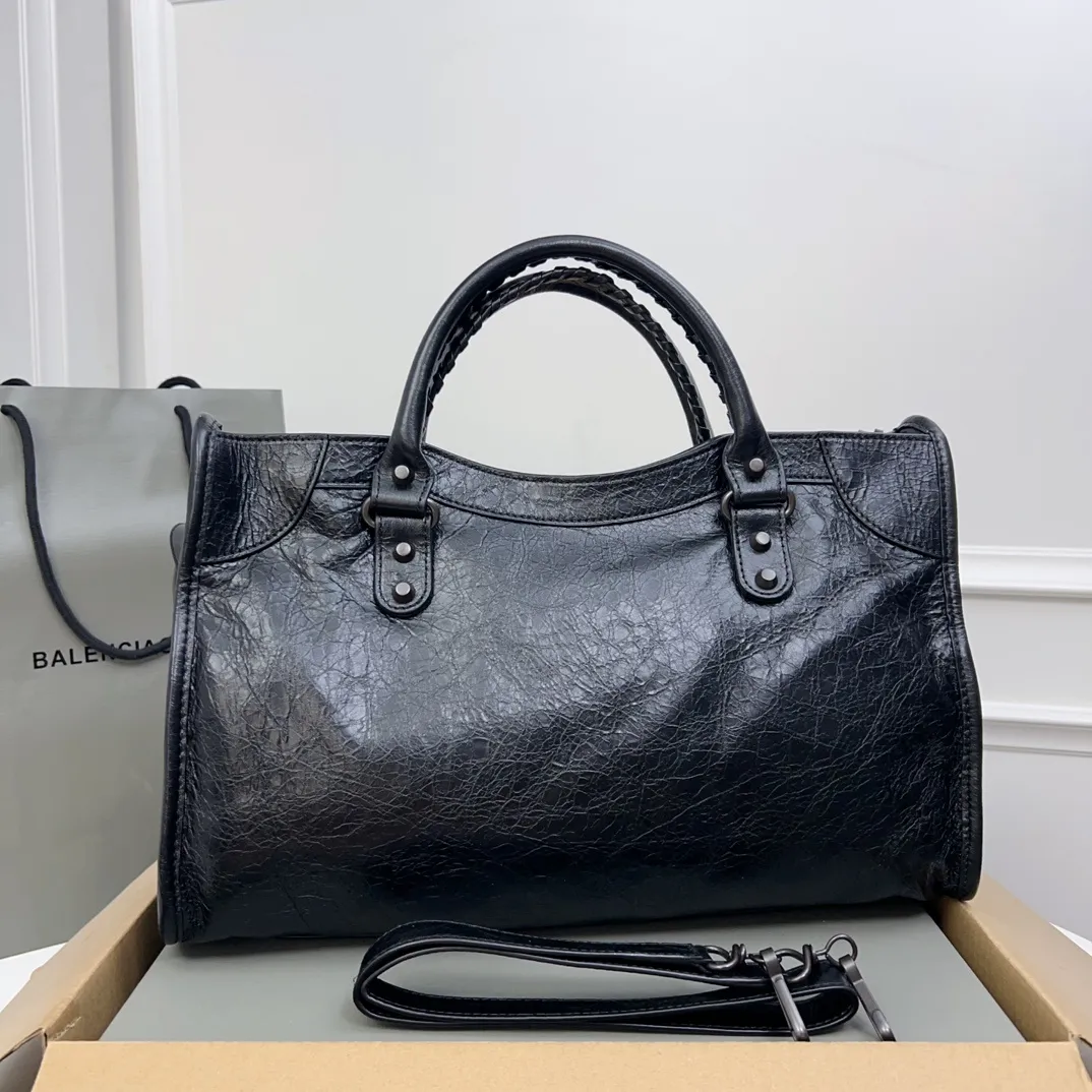 All categories Balenciaga Women's Bags (Balenciaga) Balenciaga 3825