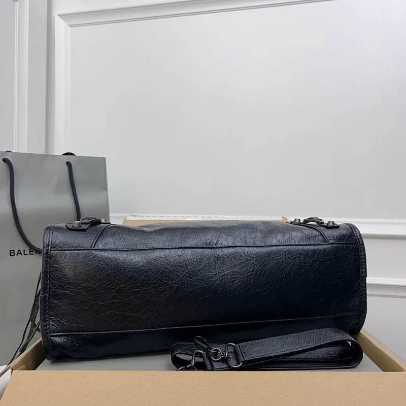 All categories Balenciaga Women's Bags (Balenciaga) Balenciaga 3825