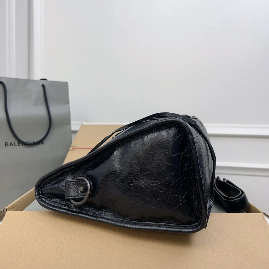 All categories Balenciaga Women's Bags (Balenciaga) Balenciaga 3825