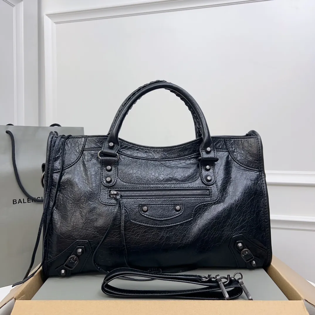 All categories Balenciaga Women's Bags (Balenciaga) Balenciaga 3825