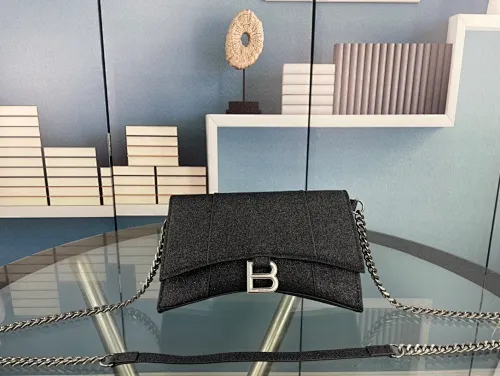 All categories Official website "Brand Women's Bags" Women's Bags 💙 BALENCIAGA 2023 latest Balenciaga crossbody bag