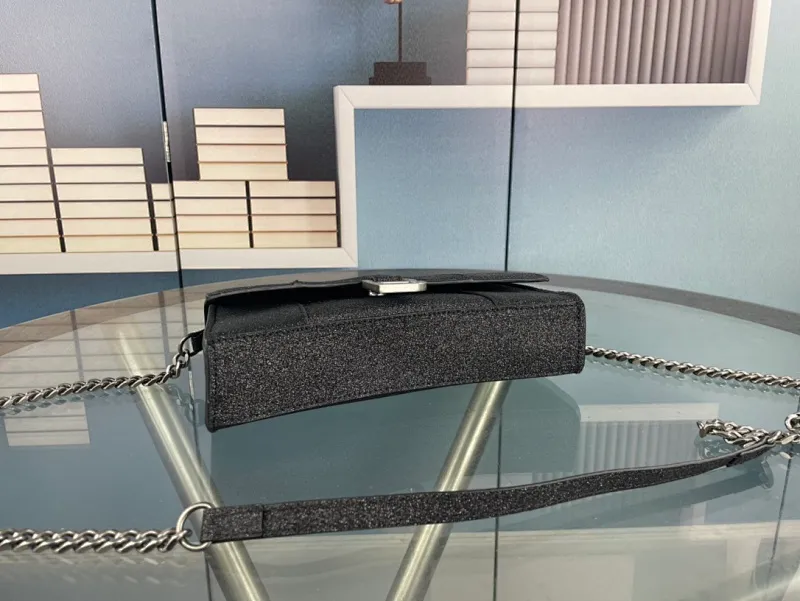All categories Official website "Brand Women's Bags" Women's Bags 💙 BALENCIAGA 2023 latest Balenciaga crossbody bag