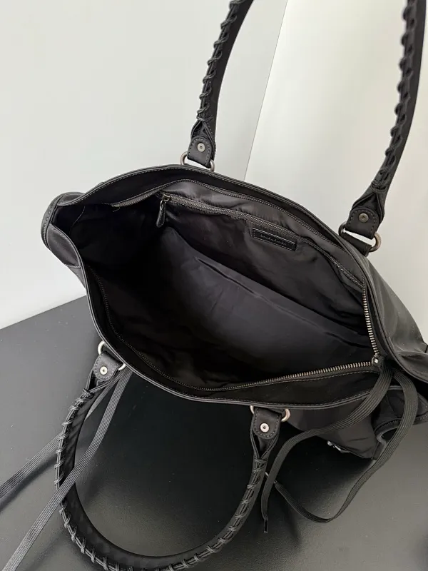 All categories Balenciaga Women's Bags (Balenciaga) Balenciaga 25558