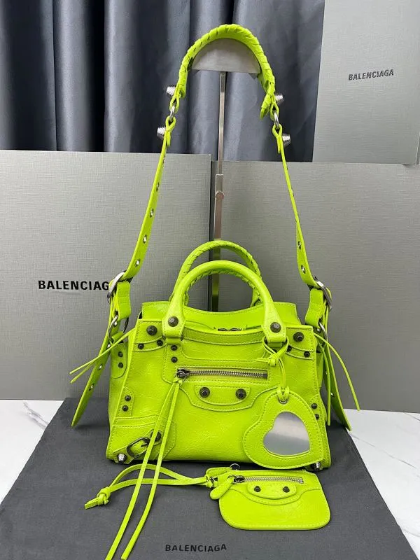 All categories Official website "Brand Women's Bags" Women's Bags 💙 BALENCIAGA 2023 latest Balenciaga crossbody bag