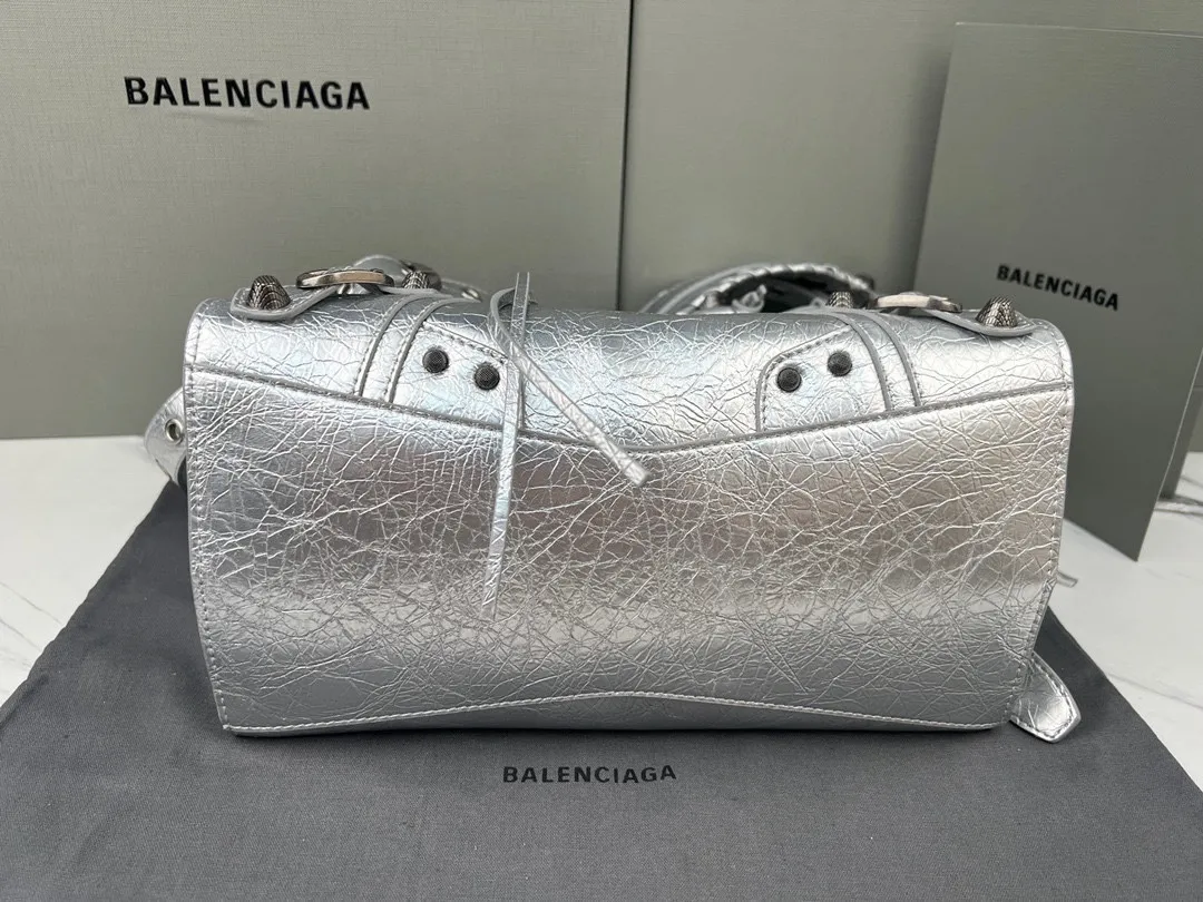 All categories Official website "Brand Women's Bags" Women's Bags 💙 BALENCIAGA 2023 latest Balenciaga crossbody bag