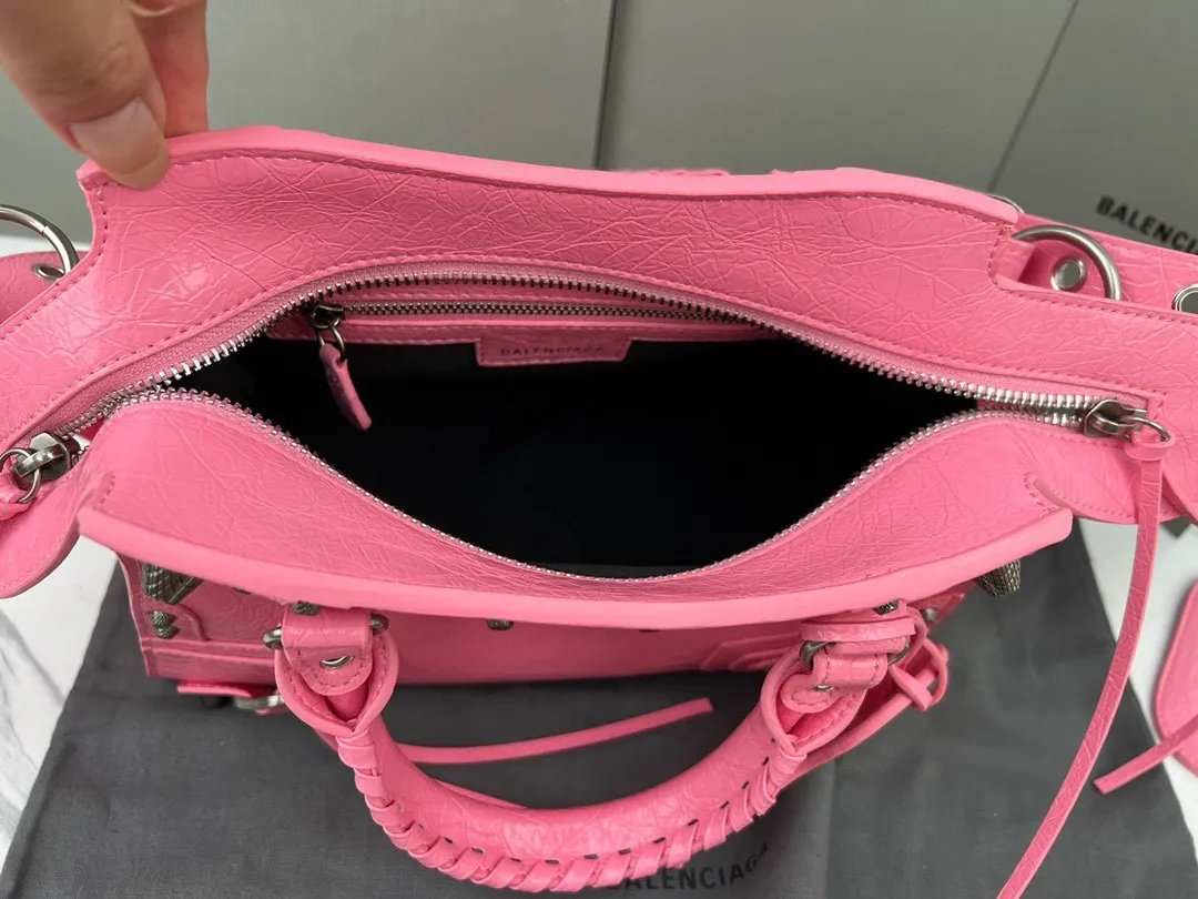 All categories Official website "Brand Women's Bags" Women's Bags 💙 BALENCIAGA 2023 latest Balenciaga crossbody bag