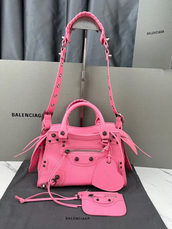 All categories Official website "Brand Women's Bags" Women's Bags 💙 BALENCIAGA 2023 latest Balenciaga crossbody bag