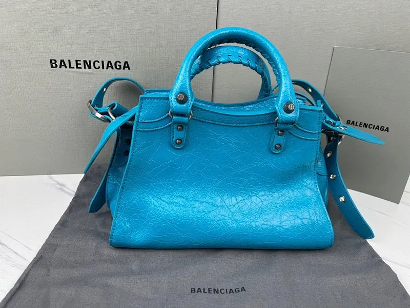 All categories Official website "Brand Women's Bags" Women's Bags 💙 BALENCIAGA 2023 latest Balenciaga crossbody bag