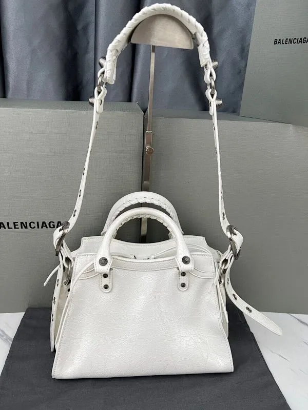 All categories Official website "Brand Women's Bags" Women's Bags 💙 BALENCIAGA 2023 latest Balenciaga crossbody bag