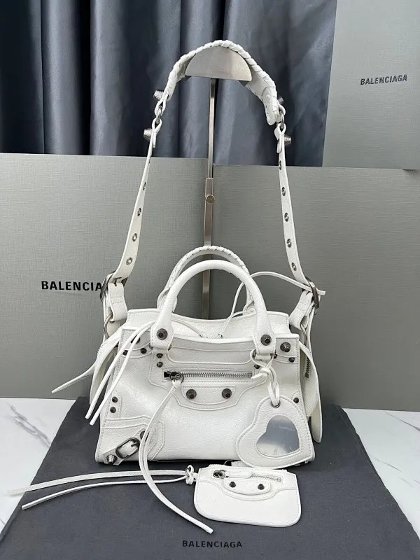 All categories Official website "Brand Women's Bags" Women's Bags 💙 BALENCIAGA 2023 latest Balenciaga crossbody bag