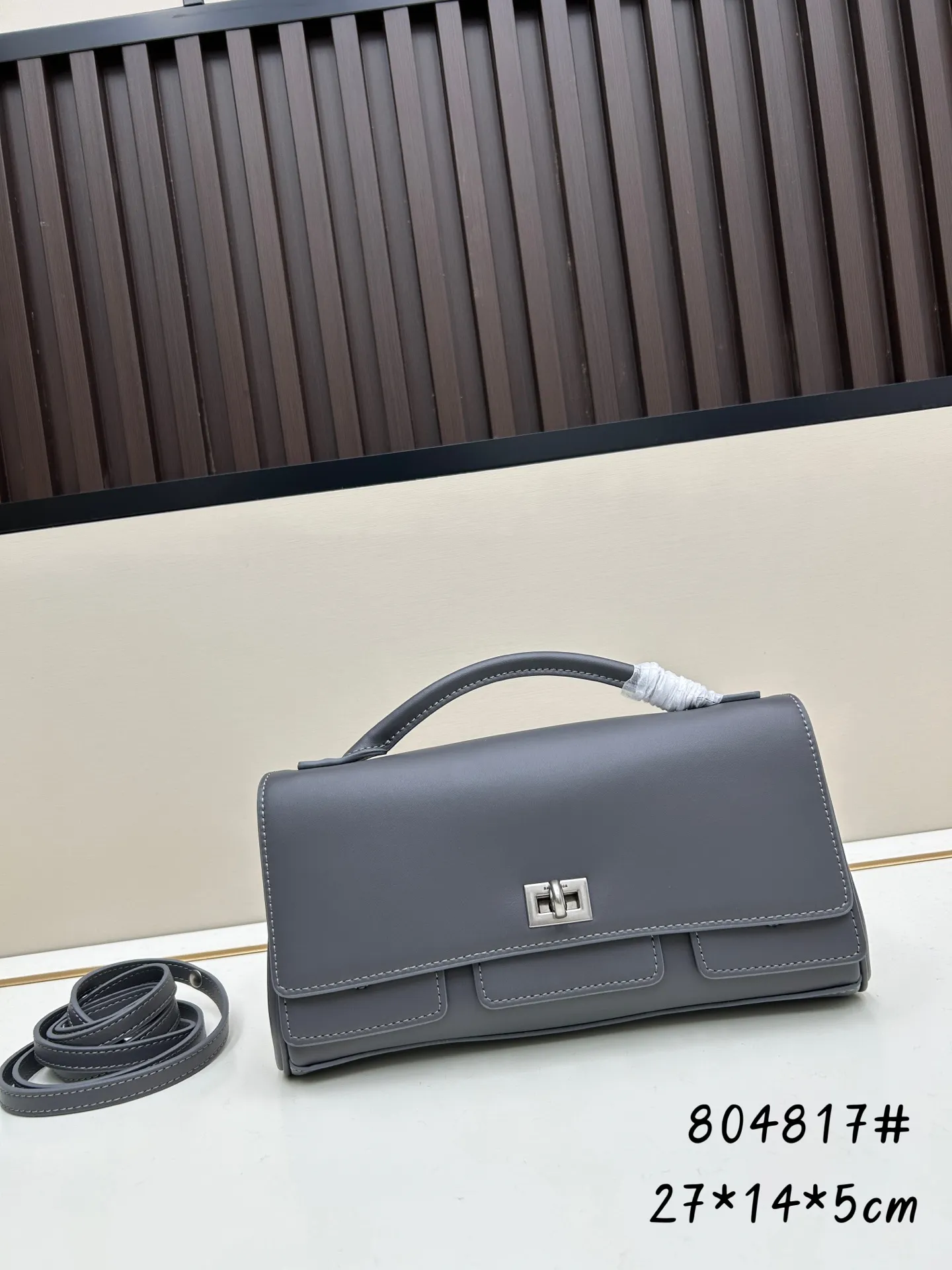 All categories Balenciaga Women's Bags (Balenciaga) Balenciaga 804817