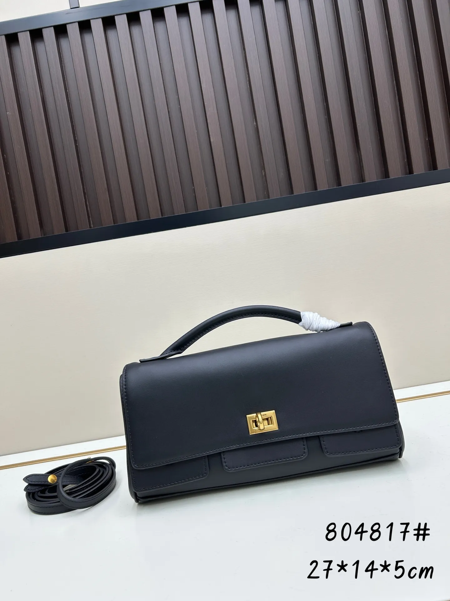 All categories Balenciaga Women's Bags (Balenciaga) Balenciaga 804817