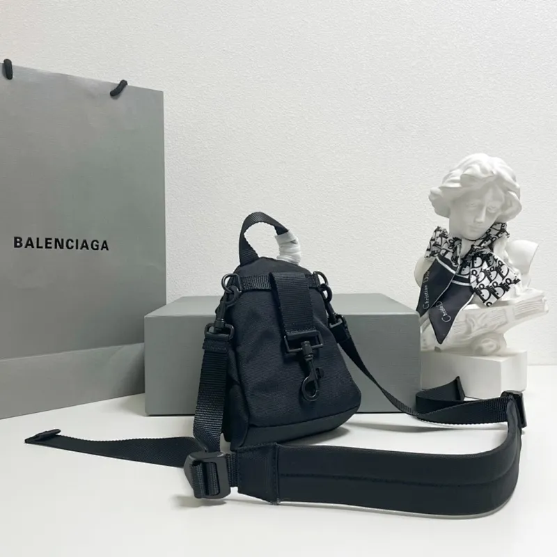 All categories Balenciaga Women's Bags (Balenciaga) Balenciaga 40401702719246000