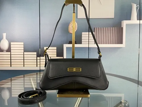 All categories Official website "Brand Women's Bags" Women's Bags 💙 BALENCIAGA 2023 latest Balenciaga crossbody bag