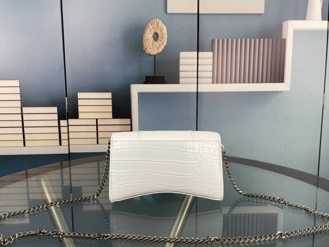 All categories Official website "Brand Women's Bags" Women's Bags 💙 BALENCIAGA 2023 latest Balenciaga crossbody bag