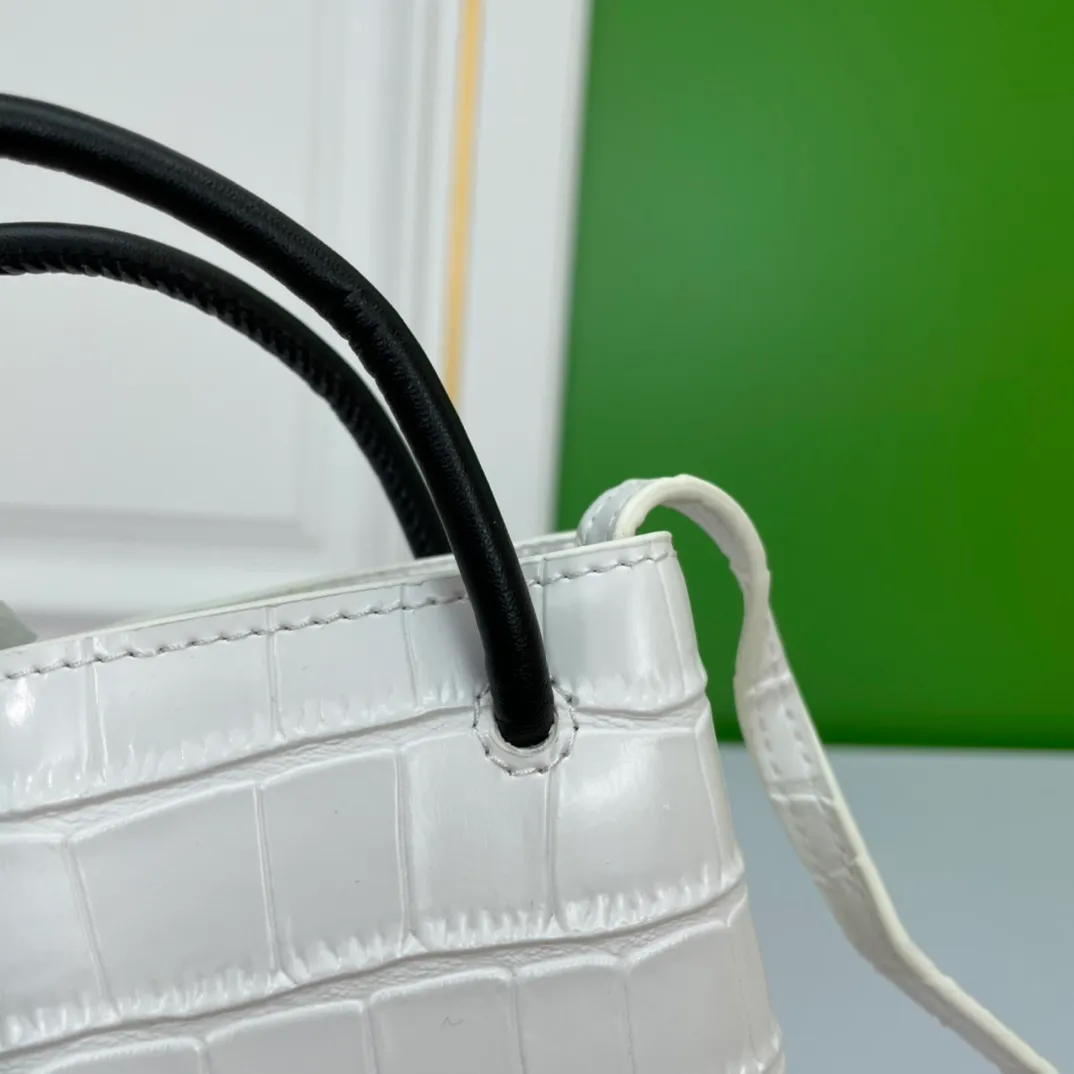 All categories Balenciaga Women's Bags (Balenciaga) Balenciaga 12187