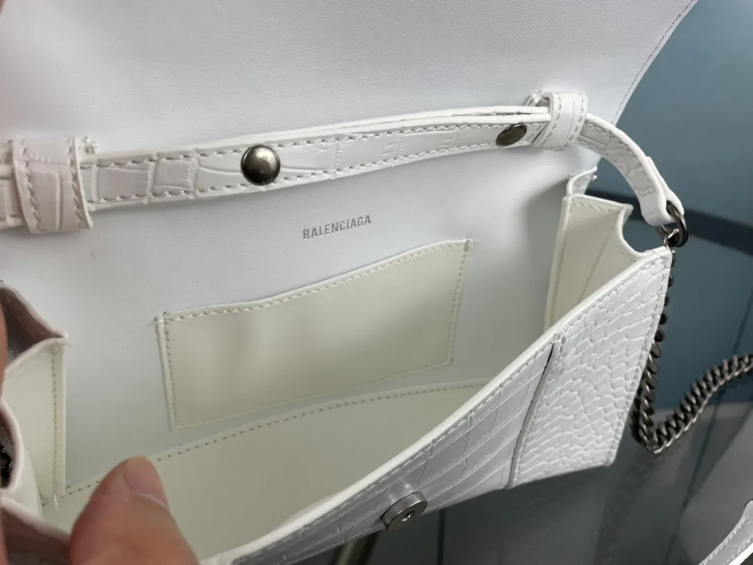 All categories Official website "Brand Women's Bags" Women's Bags 💙 BALENCIAGA 2023 latest Balenciaga crossbody bag