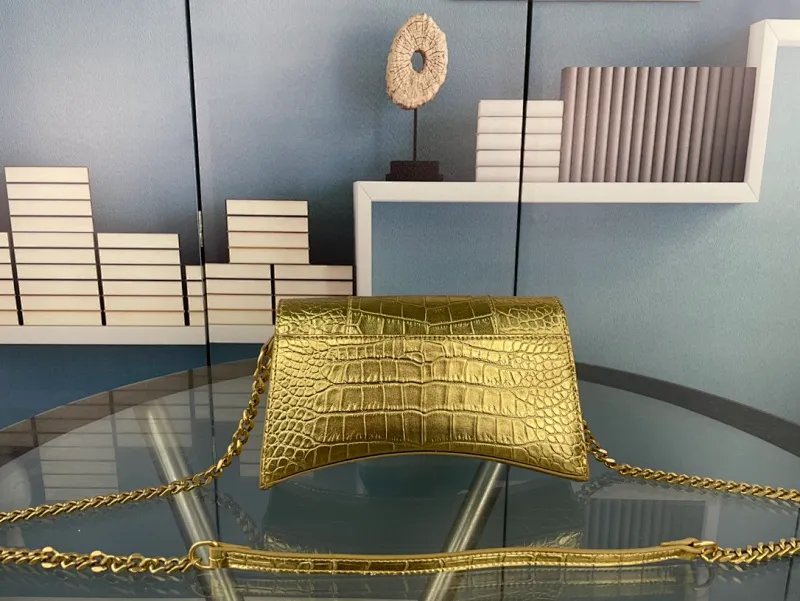 All categories Official website "Brand Women's Bags" Women's Bags 💙 BALENCIAGA 2023 latest Balenciaga crossbody bag