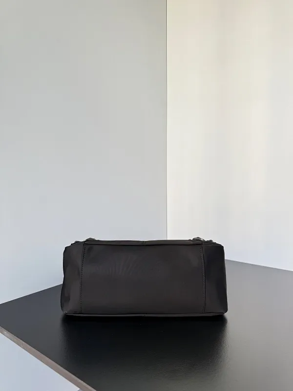 All categories Balenciaga Women's Bags (Balenciaga) Balenciaga 25898