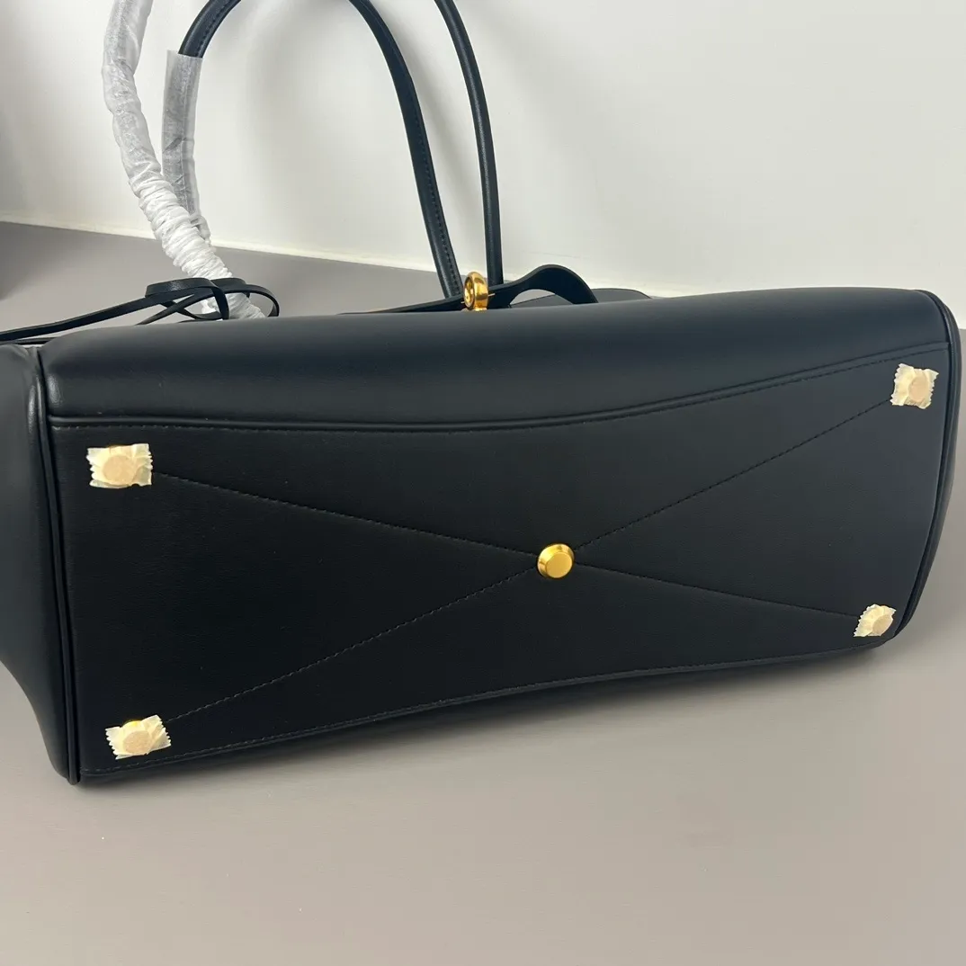 All categories Balenciaga Women's Bags (Balenciaga) Balenciaga 50026