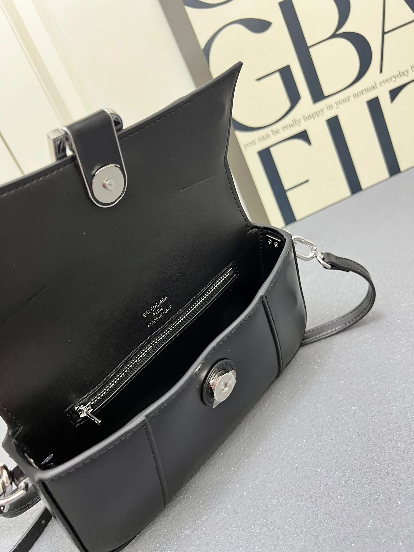 All Categories Official Website "Brand Women's Bags" Women's Bags 💙 BALENCIAGA 2025 New Balenciaga Crossbody Bag