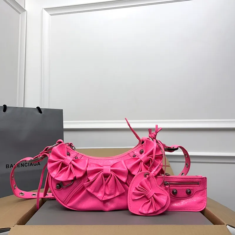 All categories Balenciaga Women's Bags (Balenciaga) Balenciaga 26161