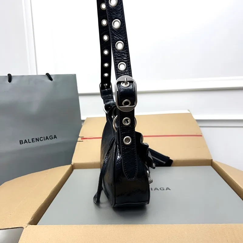 All categories Balenciaga Women's Bags (Balenciaga) Balenciaga 26161