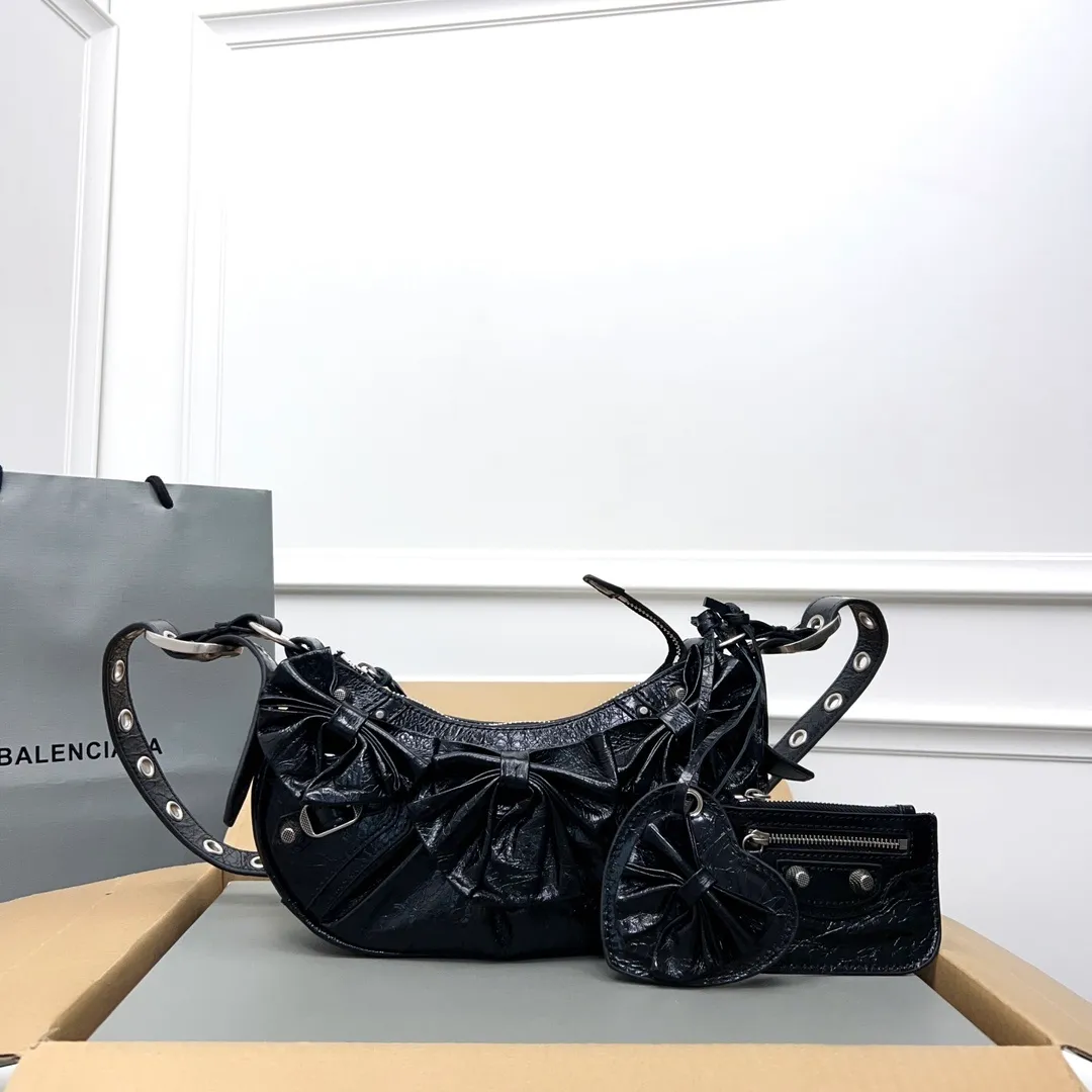 All categories Balenciaga Women's Bags (Balenciaga) Balenciaga 26161