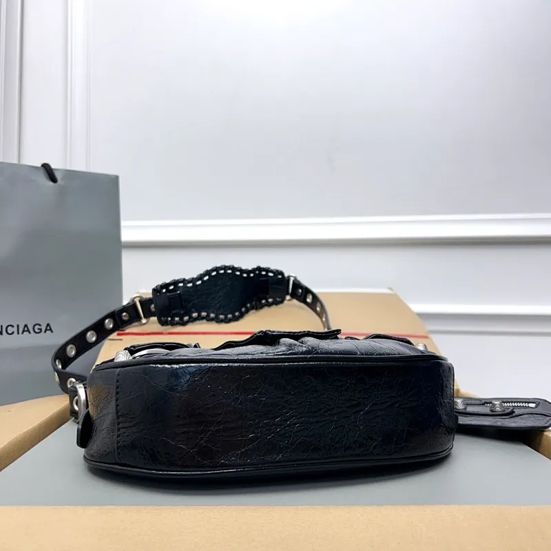 All categories Balenciaga Women's Bags (Balenciaga) Balenciaga 26161