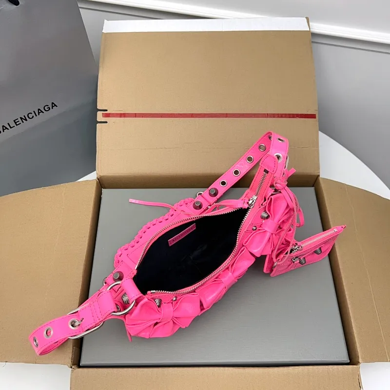 All categories Balenciaga Women's Bags (Balenciaga) Balenciaga 26161