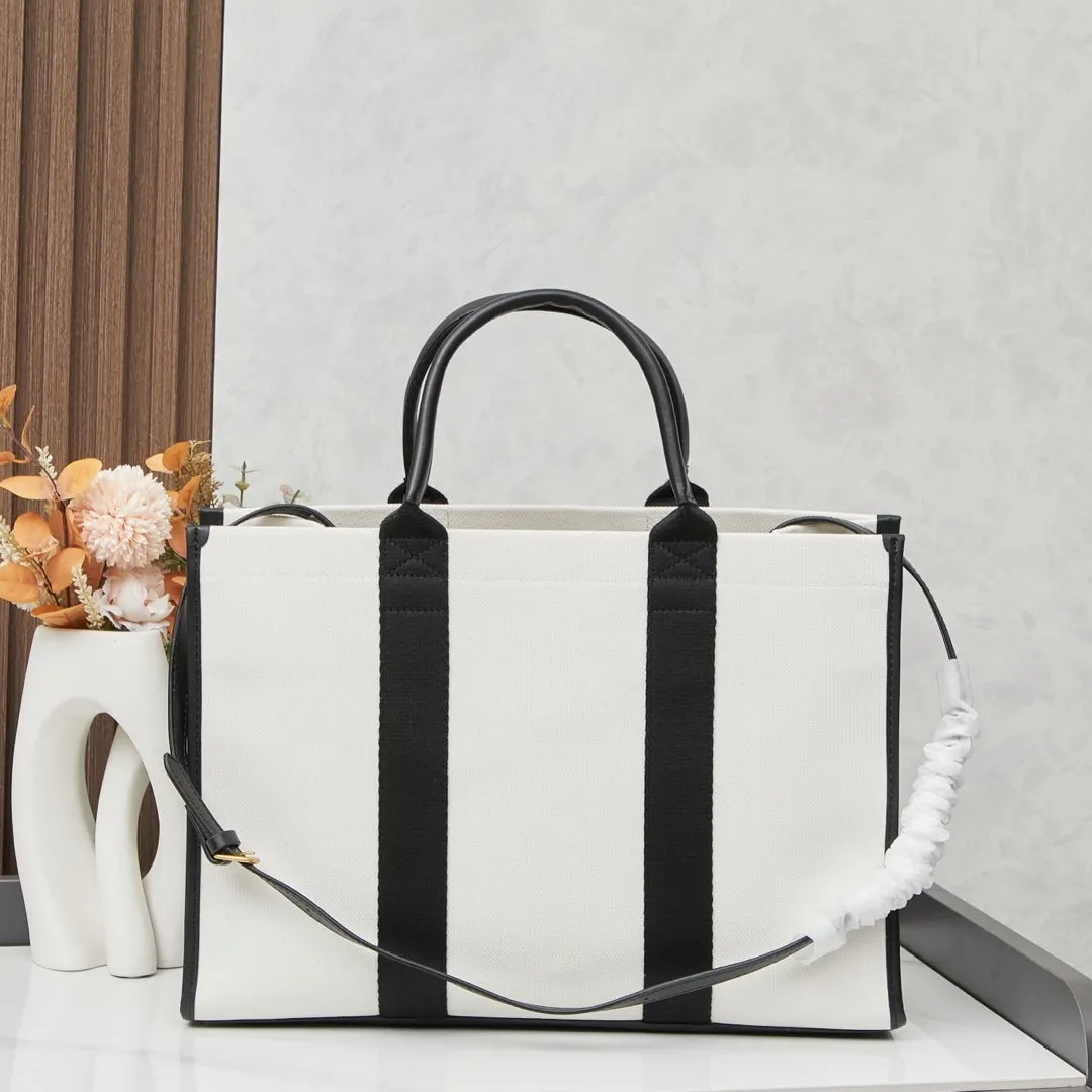All Categories Balenciaga Women's Bags (Balenciaga) Balenciaga 6039