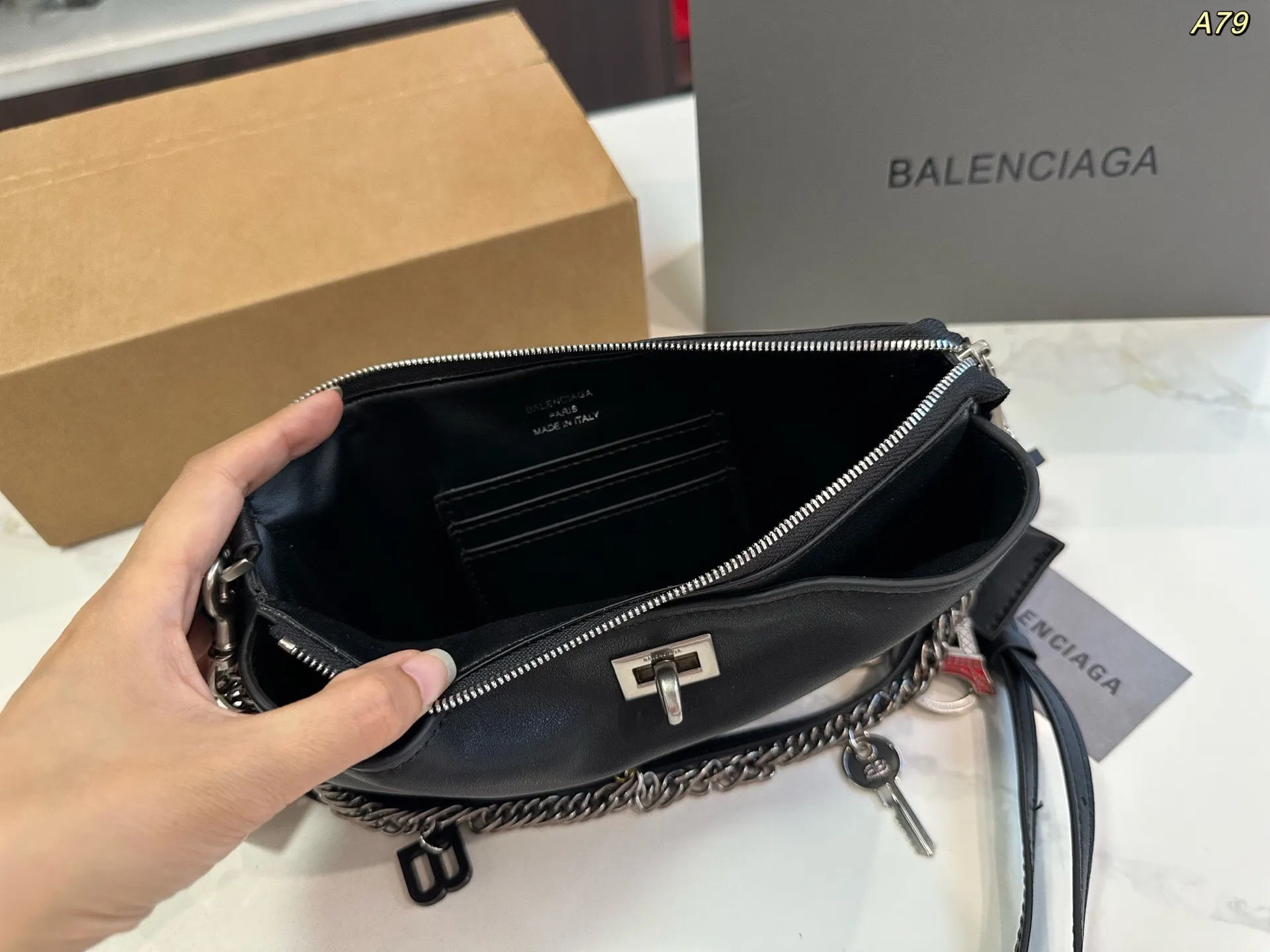 All Categories Official Website "Brand Women's Bags" Women's Bags 💙 BALENCIAGA 2025 New Balenciaga Crossbody Bag