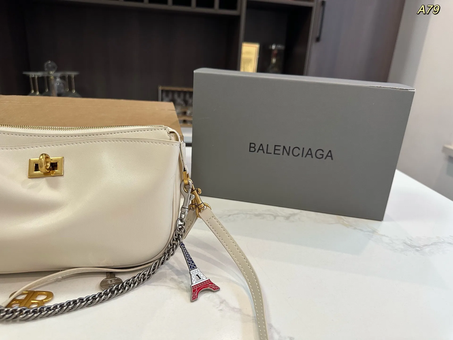 All Categories Official Website "Brand Women's Bags" Women's Bags 💙 BALENCIAGA 2025 New Balenciaga Crossbody Bag
