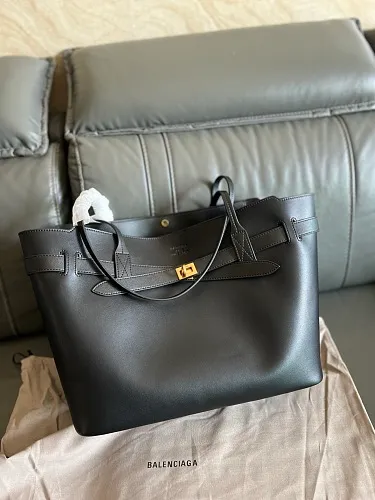 All Categories Official Website "Brand Women's Bags" Women's Bags 💙 BALENCIAGA 2026 New Balenciaga Handbags