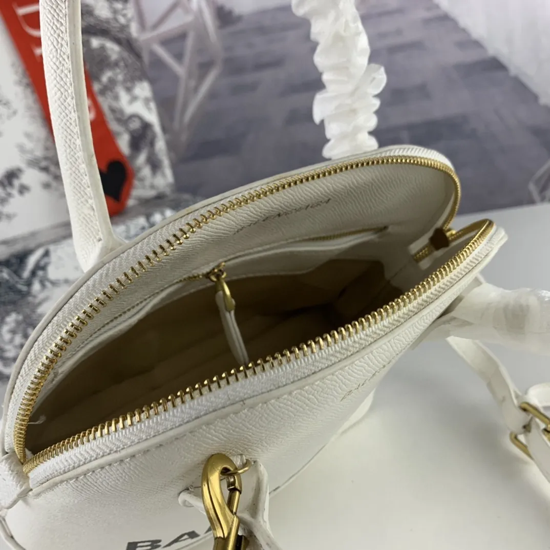 All categories Balenciaga Women's Bags (Balenciaga) Balenciaga, 6677
