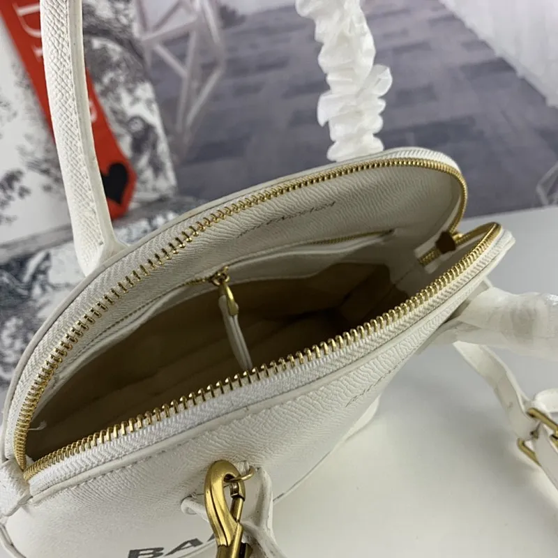 All categories Balenciaga Women's Bags (Balenciaga) Balenciaga, 6677