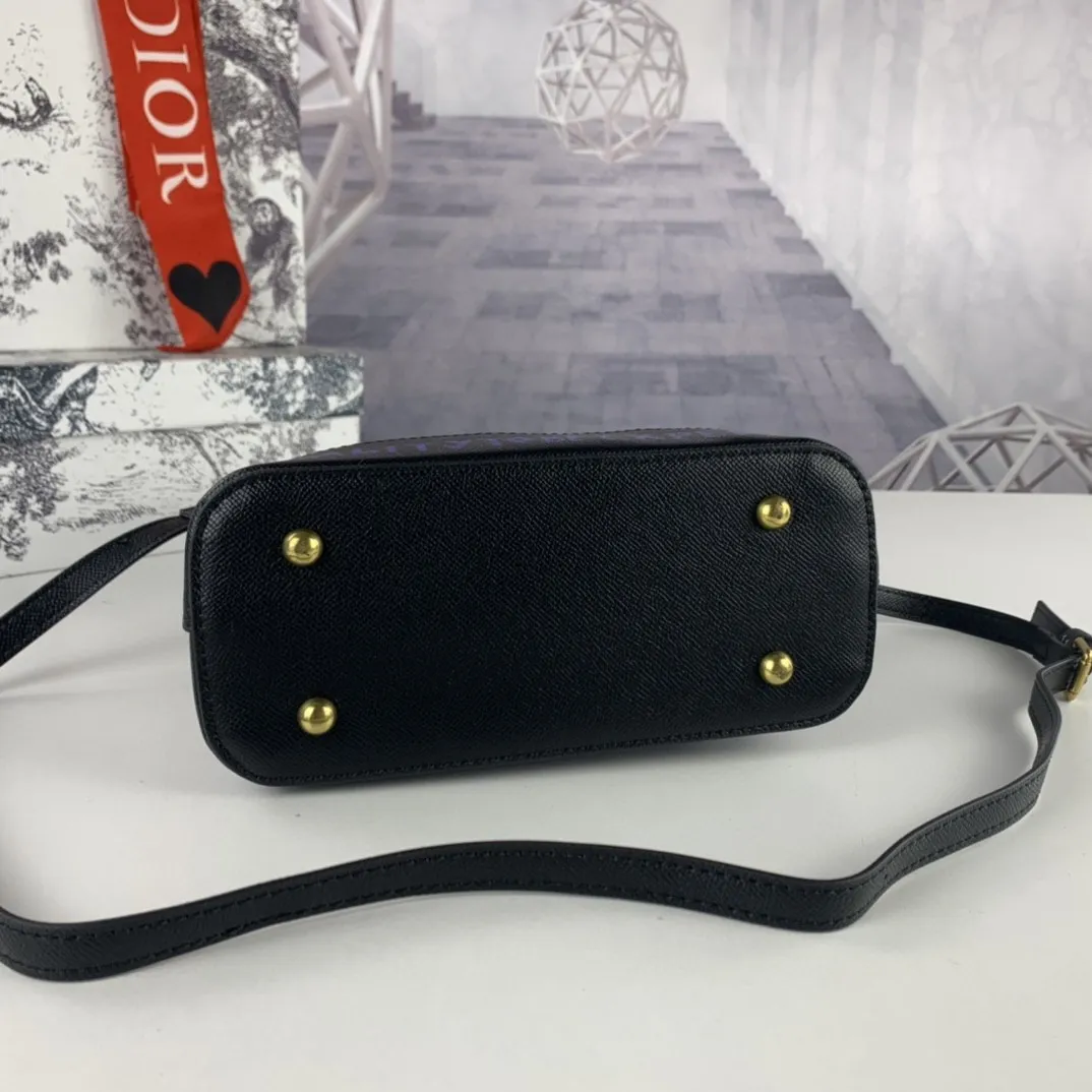 All categories Balenciaga Women's Bags (Balenciaga) Balenciaga, 6677