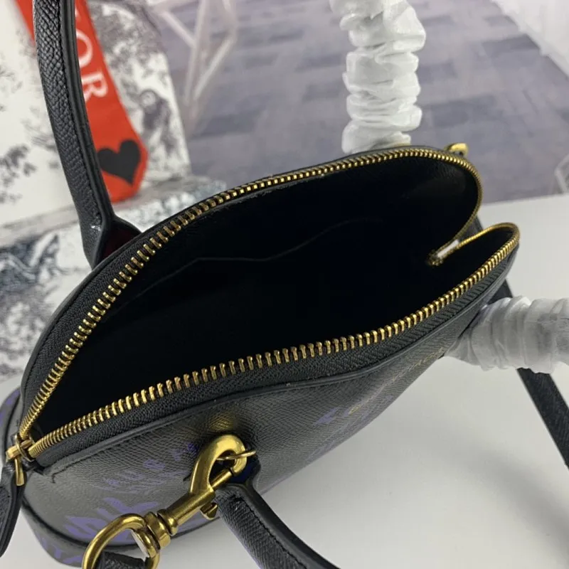 All categories Balenciaga Women's Bags (Balenciaga) Balenciaga, 6677