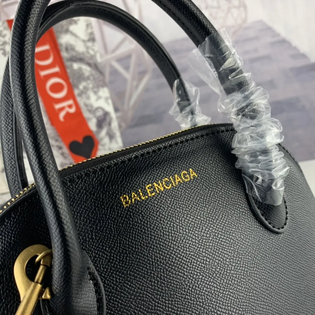 All categories Balenciaga Women's Bags (Balenciaga) Balenciaga, 6677