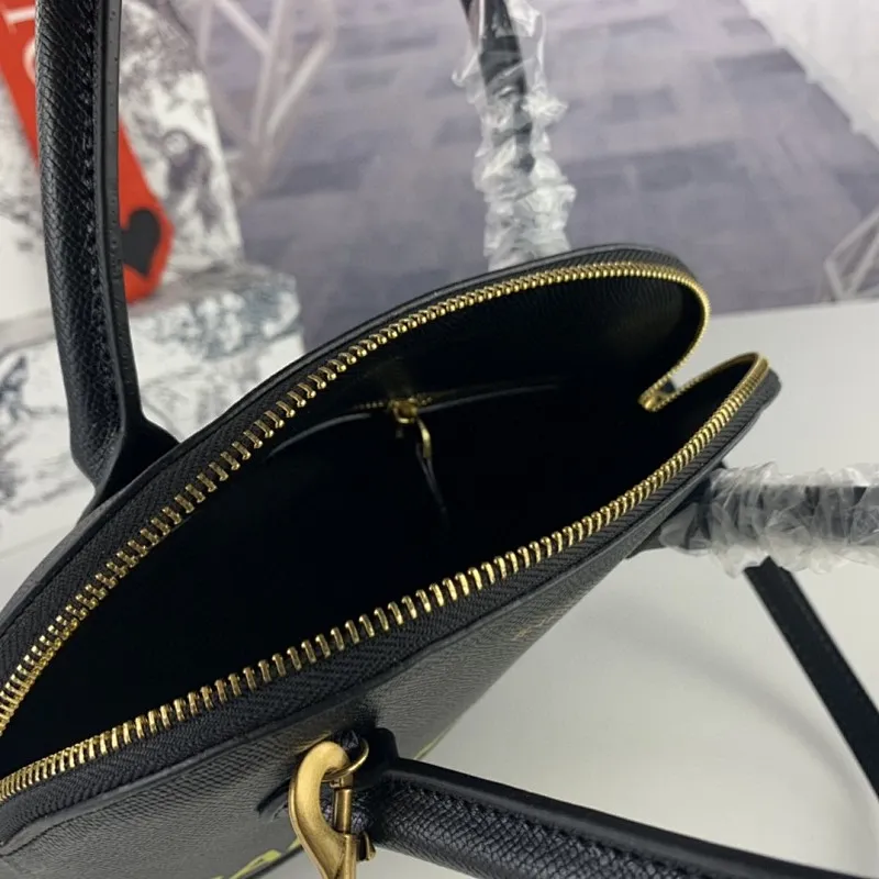 All categories Balenciaga Women's Bags (Balenciaga) Balenciaga, 6677