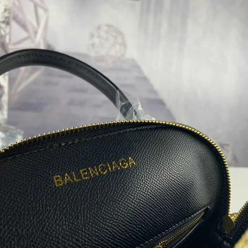 All categories Balenciaga Women's Bags (Balenciaga) Balenciaga, 6677