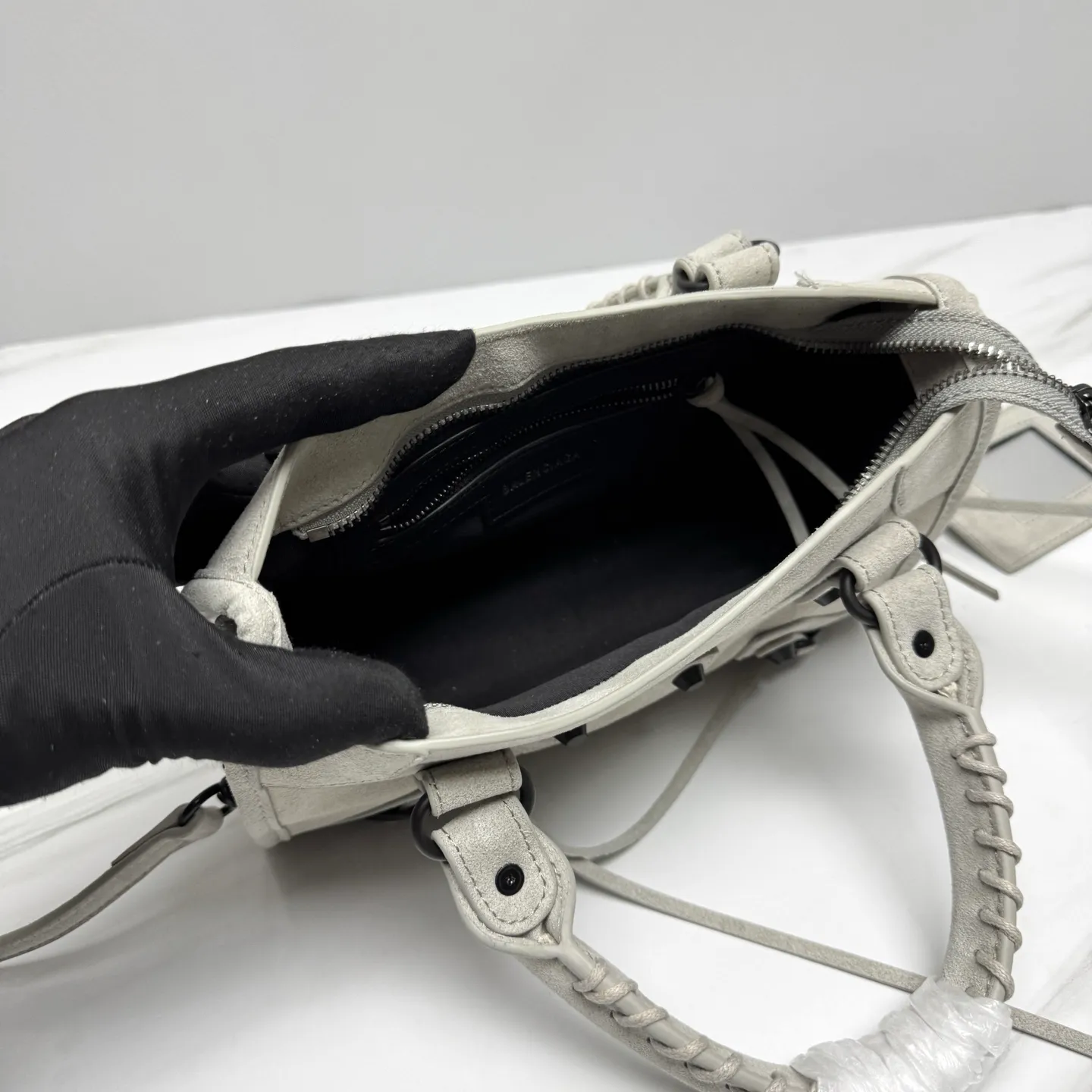 All Categories Balenciaga Women's Bags (Balenciaga) Balenciaga 6604